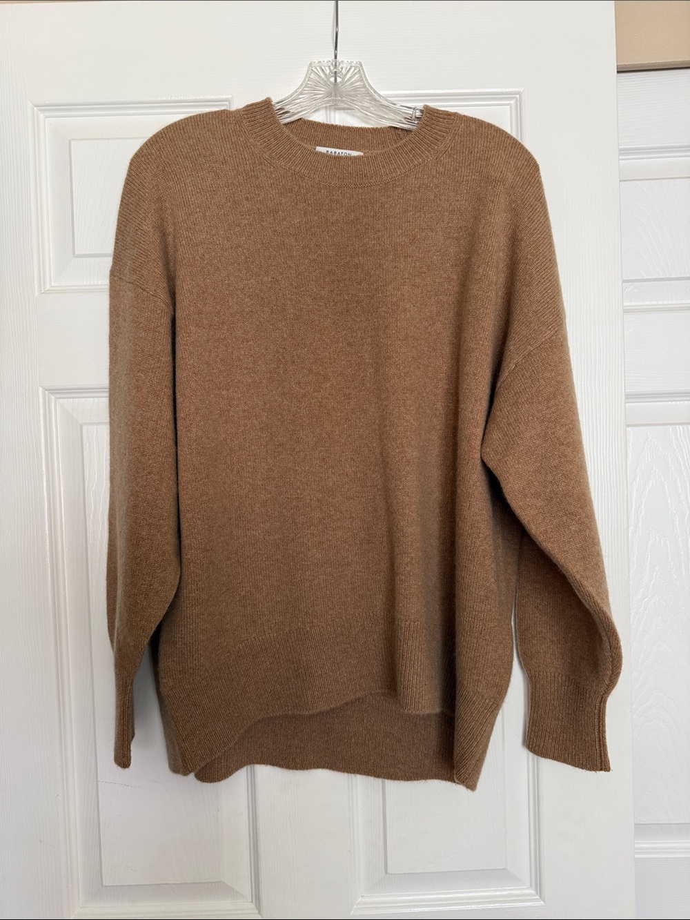 Aritzia Babaton Camel Oversized Cashmere Sweater S
